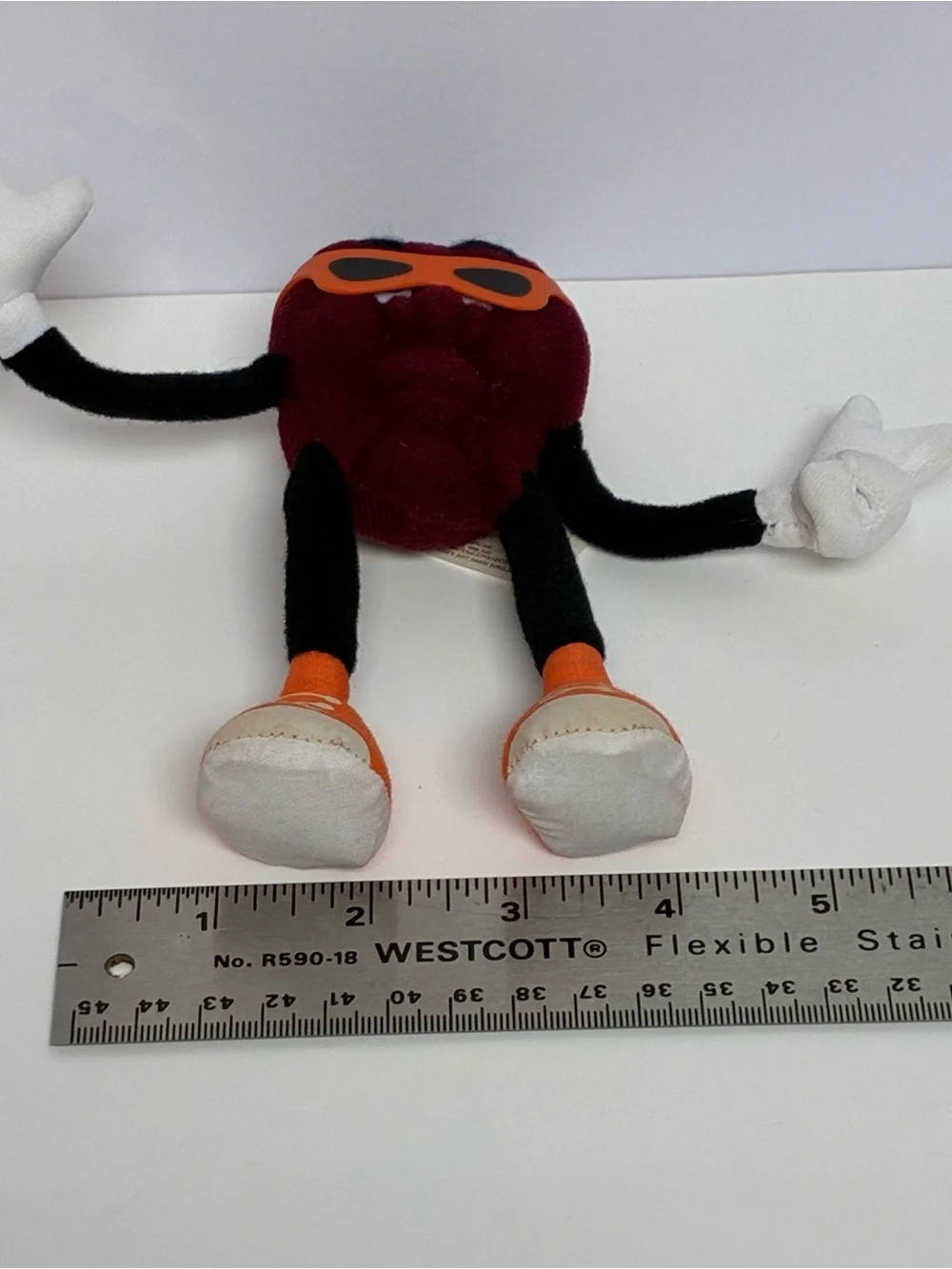 Hardee's Vintage Plush California Raisins 6